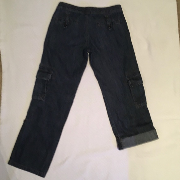 Tons of Cute Details! - Picture 4 of 11